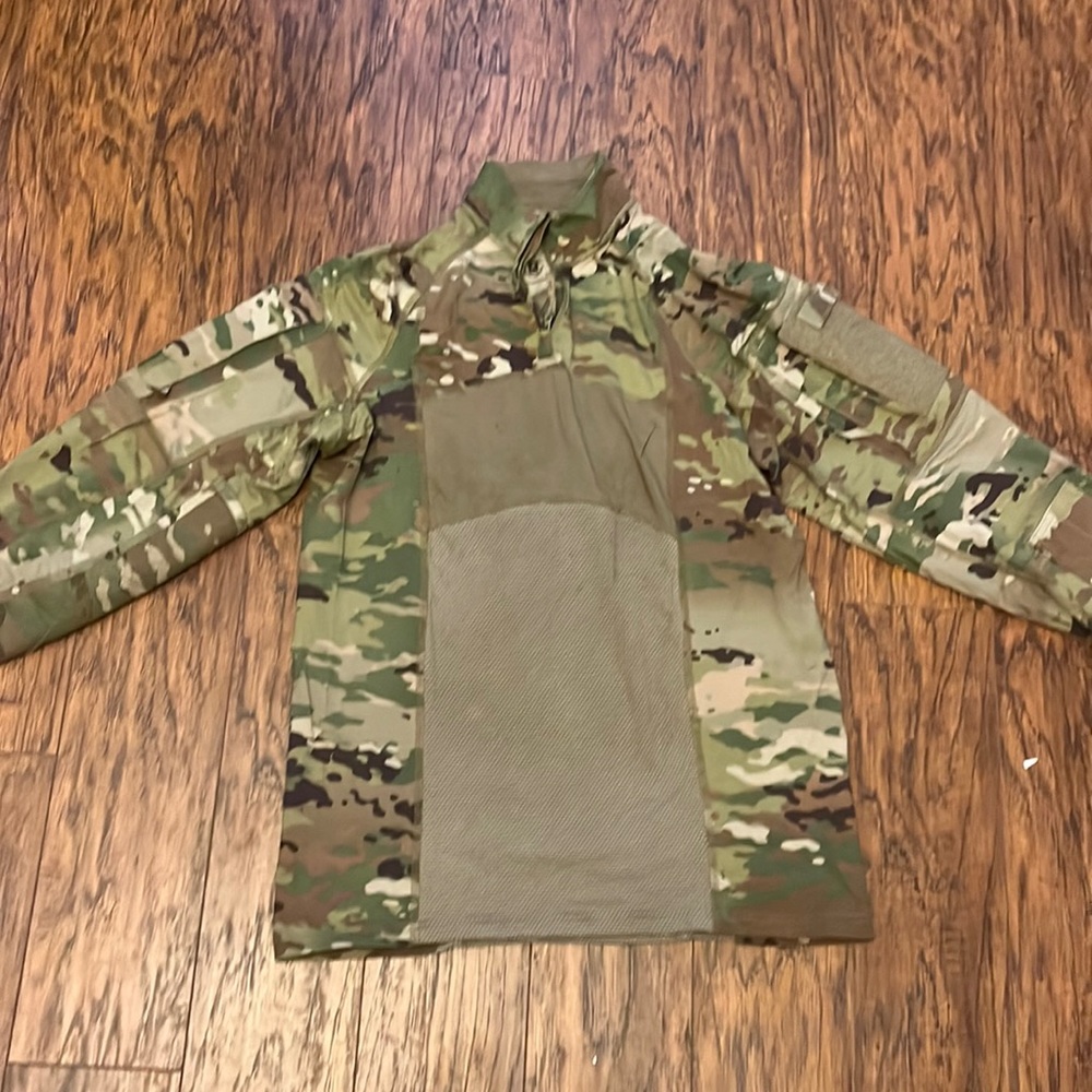USGI Military Army Combat Shirt Flame Resistant FR 1/4 Zip Multicam Size Large